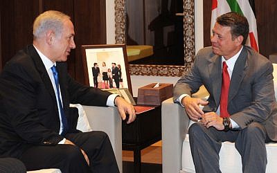 Prime Minister Benjamin Netanyahu meets with Jordanian King Abdullah II in Amman, Jordan on July 27, 2010. (photo credit: Avi Ohayon/GPO/Flash90)
