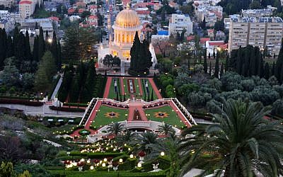 The Bahai Temple and its surrounding gardens in Haifa. (Shay Levy/Flash90)