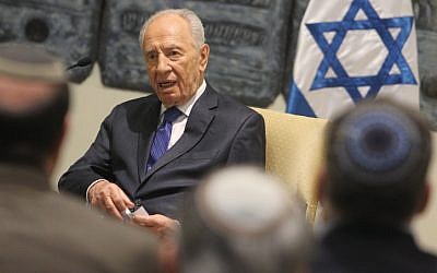 President Shimon Peres meets with representatives of the Conference of Presidents of Major American Jewish Organizations on Thursday (photo credit: Miriam Alster/Flash90)