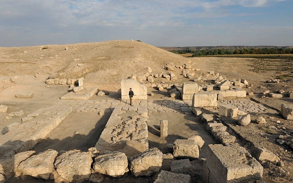 This is a Joint Turco-Italian Archaeological Expedition Nov. 2, 2011 file photo, of the South Gate of the Inner Town of Karkemish seen in Gaziantep province, Turkey (photo credit: AP Photo/Joint Turco-Italian Archaeological Expedition, File) This is a Joint Turco-Italian Archaeological Expedition Nov. 2, 2011 file photo, of the South Gate of the Inner Town of Karkemish seen in Gaziantep province, Turkey (photo credit: AP Photo/Joint Turco-Italian Archaeological Expedition, File)