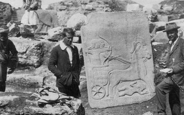 In this image made available by the Joint Turco-Italian Archaeological Expedition, a young T.E. Lawrence , left, and C.L. Woolley pictured in front of the Long Wall of Sculpture at Karkemish in Gaziantep province, Turkey, in 1913 (photo credit: AP Photo/Courtesy of the Trustees of the Liddell Hart Centre for Military Archives, File) 