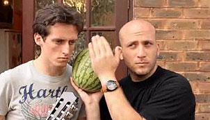 Tom Jones and Tomer Barzide in Ynet's 'Pini' (photo credit: Courtesy Pini)