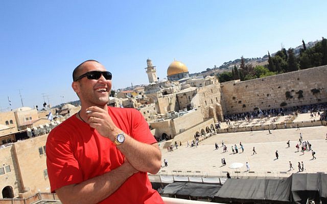 Guma Aguiar during a visit to Jerusalem, 2009 (photo credit: Kobi Gideon/Flash90)