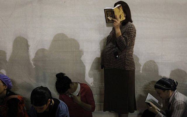 Orthodox women praying (illustrative photo: Mariam Alster/Flash90)