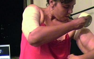 Hadara Rabinowitz and her arms (Courtesy Hadara Rabinowitz)