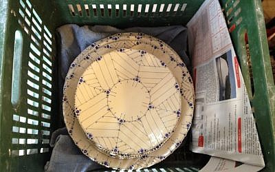 One of Hadara Rabinowitz's commissioned place settings (photo credit: Jessica Steinberg)