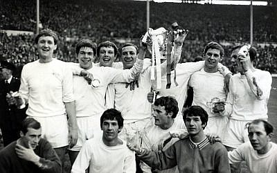 Jewish immigrants from czarist Russia believed that embracing soccer would protect them from British anti-Semitism. (William Vanderson/Fox Photos/Getty Images)