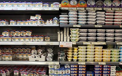 Supermarket shelves (illustrative photo credit: Nati Shohat/Flash90)