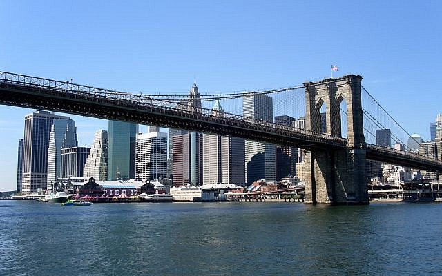 New York's iconic Brooklyn Bridge (CC BY-Buggolo via Flickr.com)