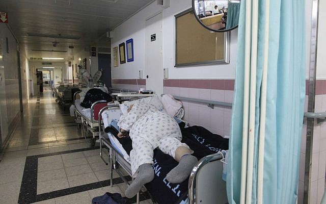 Illustrative photo of patients at the Barzilai Hospital in Ashkelon, in 2011. (photo credit: Tsafrir Abayov/Flash90)