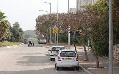 A general view of Harish's main street. (photo credit: Gili Yaari/Flash 90)