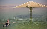 Floating on the Dead Sea (photo credit: Yonatan Sindel/Flash90)