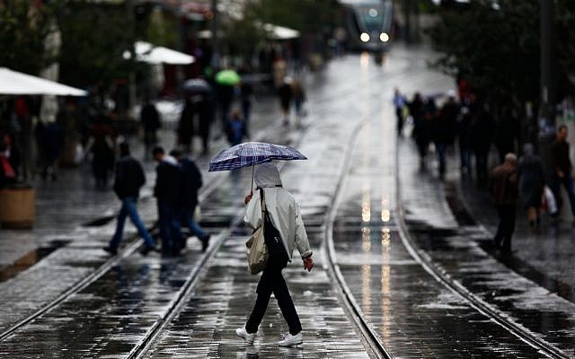 Rain in Jerusalem, November 2012 (photo credit: Yonatan Sindel/Flash90) Rain in Jerusalem, November 2012 (photo credit: Yonatan Sindel/Flash90)