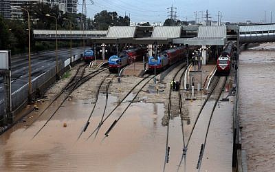 Disruptions were reported for train service in the area, with southbound trains stopping at Tel Aviv's Central Station, Savidor Merkaz, Tuesday. (photo credit: Gideon Markowicz/Flash90 Disruptions were reported for train service in the area, with southbound trains stopping at Tel Aviv's Central Station, Savidor Merkaz, Tuesday. (photo credit: Gideon Markowicz/Flash90