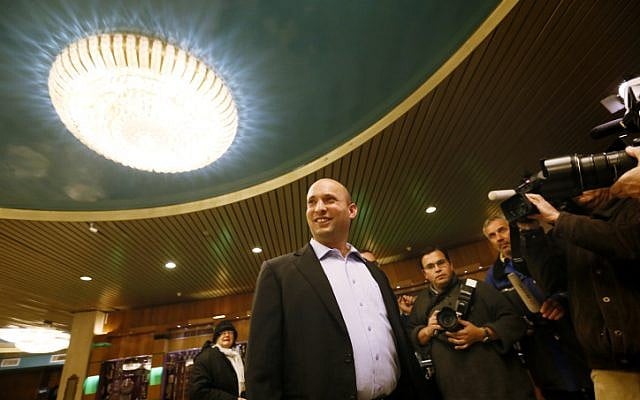 Jewish Home leader Naftali Bennett at a meeting at Jerusalem's Great Synagogue on January 16, 2013. (photo credit: Miriam Alster/Flash90) Jewish Home leader Naftali Bennett at a meeting at Jerusalem's Great Synagogue on January 16, 2013. (photo credit: Miriam Alster/Flash90)