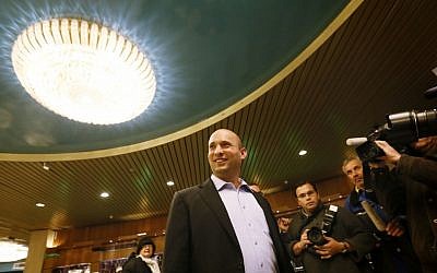 Jewish Home leader Naftali Bennett, at the Great Synagogue in Jerusalem, January 16, 2013. (Photo credit: Miriam Alster/FLASH90) Jewish Home leader Naftali Bennett, at the Great Synagogue in Jerusalem, January 16, 2013. (Photo credit: Miriam Alster/FLASH90)
