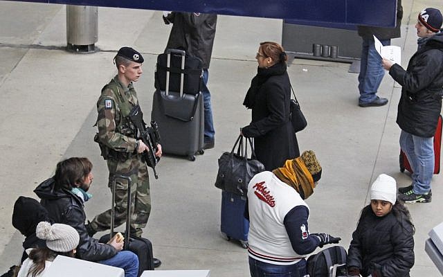 A French army soldier patrols Gare du Nord station in Paris, Monday Jan. 14, 2013. (photo credit: Remy de la Mauviniere/AP)