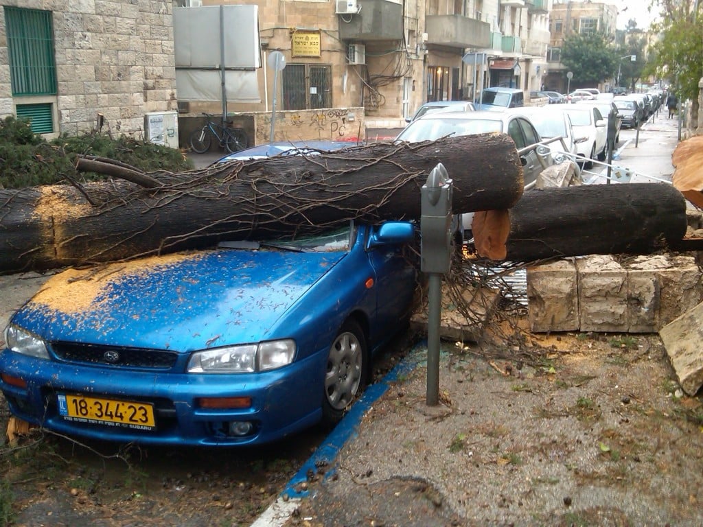 Nahlaot, Jerusalem, Monday (photo credit: Ilan Ben Zion/Times of Israel)