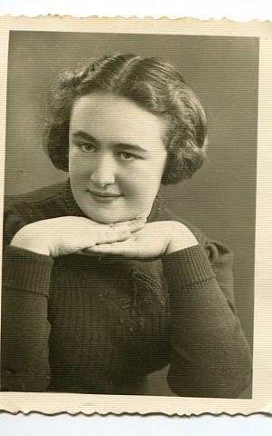Kucikowicz is survived by her poetry. (Courtesy of Shlomo Achituv via JTA)