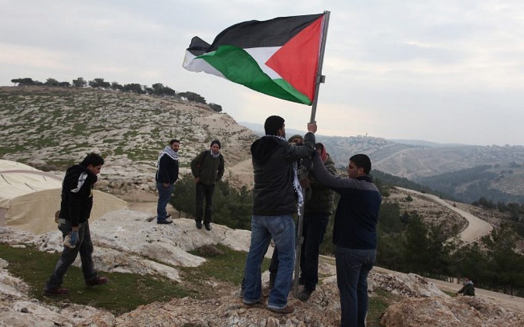 Palestinian and foreign activists set up the Bab el-Shams (Gate of the Sun) outpost, comprising 25 tents, in the contested E1 area between Jerusalem and Maaleh Adumim (Issam Rimawi/Flash90)