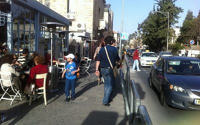 Jerusalem's Emek Refaim, mid-afternoon, Election day (photo credit: DH, Times of Israel staff) Jerusalem's Emek Refaim, mid-afternoon, Election day (photo credit: DH, Times of Israel staff)