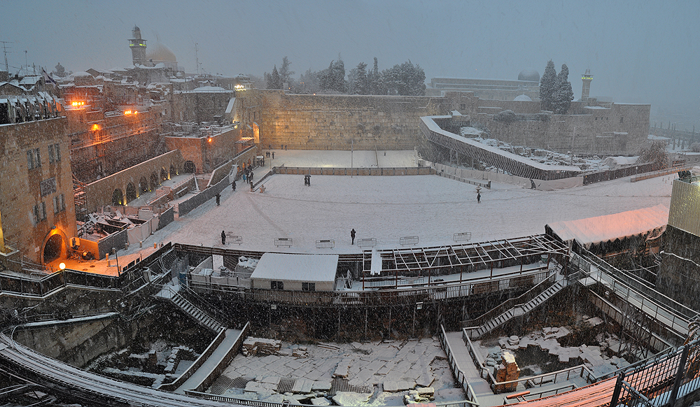 The Western Wall plaza is covered with snow on Thursday, January 10, 2013 (photo credit: Mike Horton)