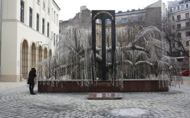 Budapest's tree of life Holocaust memorial (photo credit: CC BY ParisSharing, Flickr)