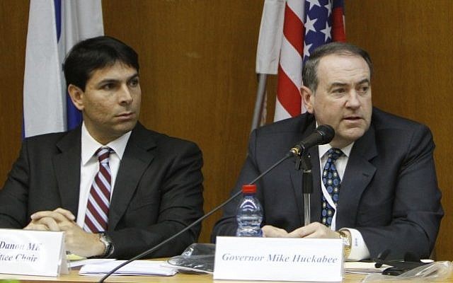 MK Danny Danon (L) and former Arkansas Governor Mike Huckabee speaking at a Knesset committee meeting on January 31, 2011 (photo credit: Miriam Alster/Flash90)
