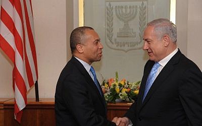 Prime Minister Benjamin Netanyahu shakes hands with Massachusetts Governor Deval Patrick in Jerusalem on the latter's 2011 visit here (Photo credit: Amos BenGershom / GPO/Flash90)