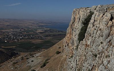 Mount Arbel, with the Sea of Galilee in the background, northern Israel. (photo credit: Yaakov Naumi/Flash90)