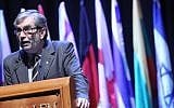 Antonio Munoz Molina accepting the Jerusalem Prize at the Jerusalem International Book Fair (photo credit: Miriam Alster/Flash 90)