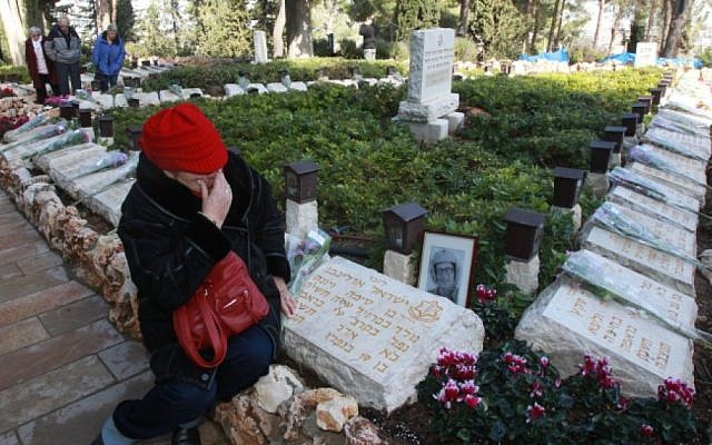 A ceremony at the military cemetery on Mount Herzl in Jerusalem for fallen soldiers whose burial place is unknown, Sunday (photo credit: Yossi Zamir/Flash 90)