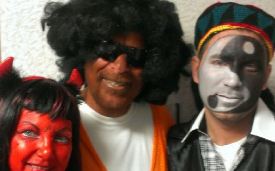 Brooklyn Assemblyman Dov Hikind says he "can't imagine" why anyone might object to his use of blackface for his Purim costume. (Facebook)