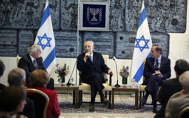 President Shimon Peres during a meeting with The Conference of Presidents of Major American Jewish Organizations in Jerusalem on February 11, 2013. (photo credit: Flash90)