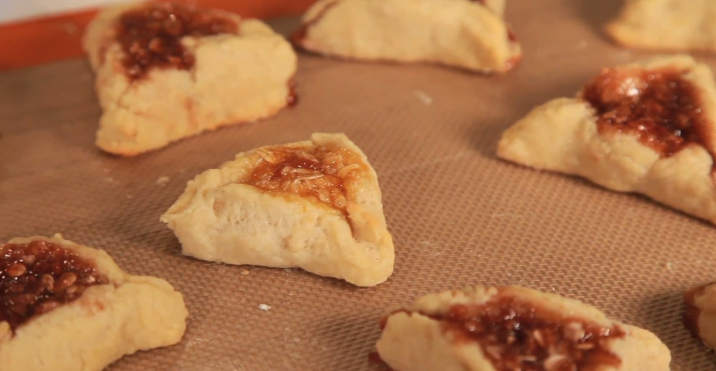 When it comes to reinventing hamantaschen, American bakers are dough-ing for themselves. (Beryl Shereshewsky via JTA) When it comes to reinventing hamantaschen, American bakers are dough-ing for themselves. (Beryl Shereshewsky via JTA)