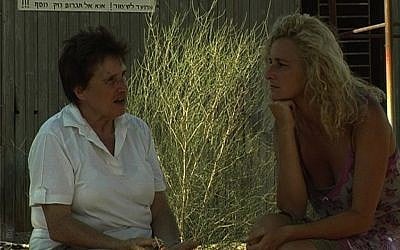Fritzi Heller, pictured with her filmmaker daughter, has lived in Israel for more than half a century, but still wants to die and be buried in her native Germany. (Courtesy of Tom Pauer Productions)