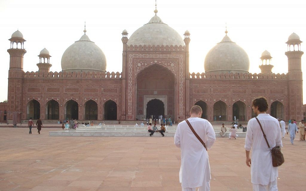 Jonathan Garfinkel, right, visits the Badshahi Mosque in Lahore, Pakistan, with director Christopher Morris. (Courtesy of Vicki Strouch) Jonathan Garfinkel, right, visits the Badshahi Mosque in Lahore, Pakistan, with director Christopher Morris. (Courtesy of Vicki Strouch)