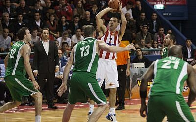 Cory Carr, #21, during a recent Maccabi Haifa game (photo credit: Yonatan Sindel/Flash 90)