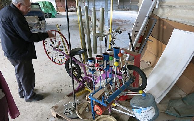 DIY Drums by Didi Vardi (Photo Credit: The Bloomfield Science Museum Jerusalem)