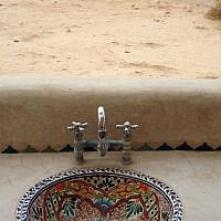 The sinks at Beerotayim, a khan in the desert (photo credit: Jessica Steinberg/Times of Israel)
