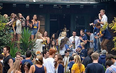 Illustrative photo of fraternity/sorority party. (Photo credit:  CC-BY/D.H. Parks/Flickr)