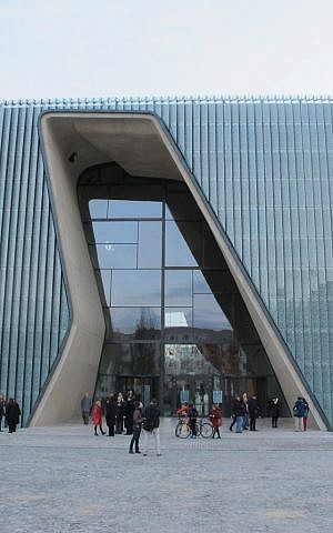 Exterior of the Museum of the History of Polish Jews in Warsaw showing the 'gap.' (photo credit: Ruth Ellen Gruber/JTA) Exterior of the Museum of the History of Polish Jews in Warsaw showing the 'gap.' (photo credit: Ruth Ellen Gruber/JTA)