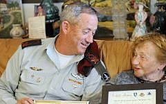 IDF Chief of Staff Benny Gantz meets with Holocaust survivor Esther Friedman ahead of Holocaust Remembrance Day, April 3, 2013 (Photo credit: IDF Spokesperson/Flash90)