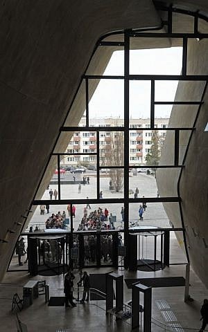 Visitors wait to enter the partially opened Museum of the History of the Polish Jews in Warsaw, Poland, Saturday, April 20, 2013. (photo credit: AP Photo/Alik Keplicz)