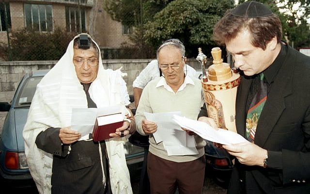 Activists performing a "Pulsa Dinura" against Yitzhak Rabin shortly before his death in 1995. (photo credit: Nati Shohat/Flash90) Activists performing a "Pulsa Dinura" against Yitzhak Rabin shortly before his death in 1995. (photo credit: Nati Shohat/Flash90)