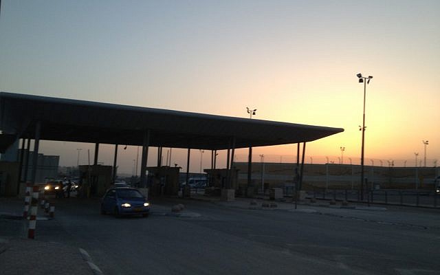 The Qalandiya crossing at dawn (photo credit: Elhanan Miller/The Times of Israel)