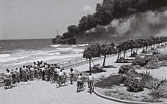 The Altalena ship burns after being shelled near Tel Aviv, June 22, 1948. (Hans Pinn/GPO)