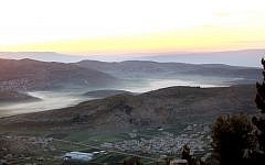 Sunrise over Nablus in 2011 (Moshe Shai/Flash90)