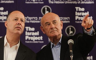 Tzachi Hanegbi, left, with Yesh Atid MK Yaakov Peri in January. (photo credit: Miriam Alster/Flash90)