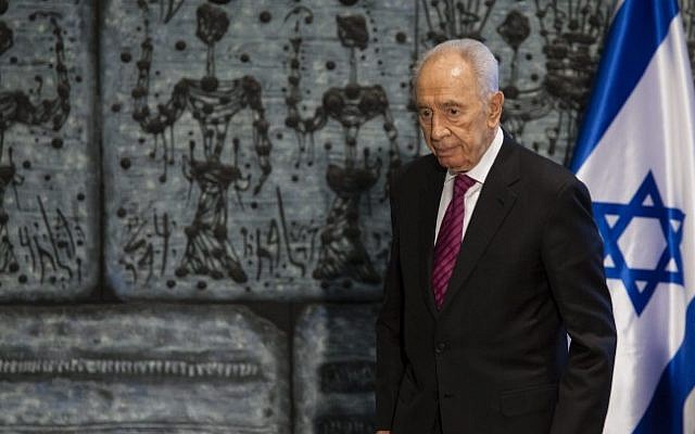 President Shimon Peres at the President's Residence in Jerusalem, on May 12, 2013. (photo credit: Flash 90) President Shimon Peres at the President's Residence in Jerusalem, on May 12, 2013. (photo credit: Flash 90)